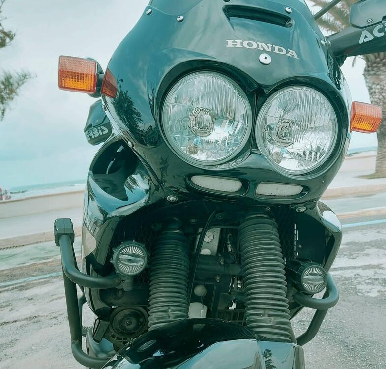 Honda Africa Twin XRV 750 (1996 - 02) (5)