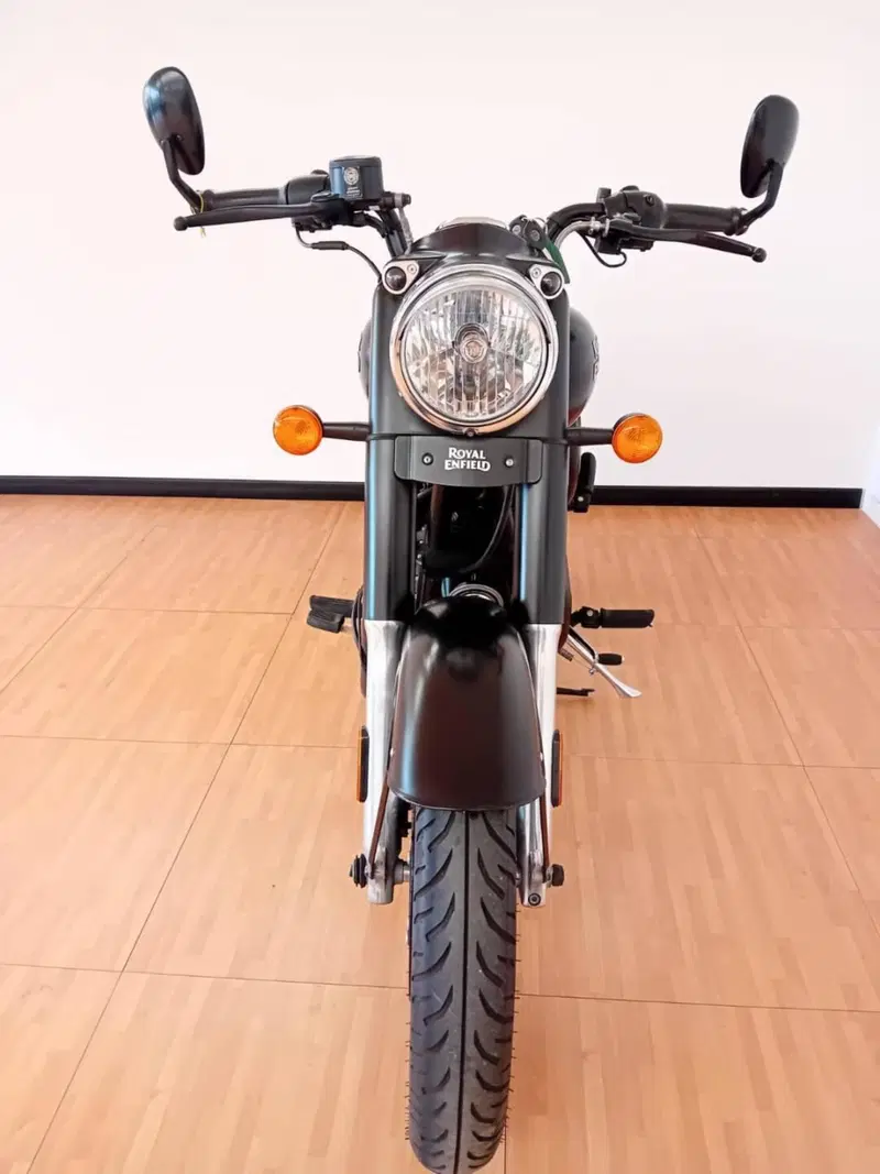 Royal Enfield Classic 350 (2021 - 26) (2)
