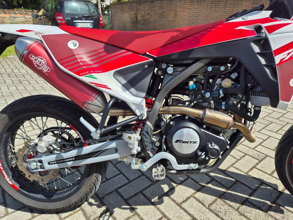 Fantic Motor XMF 125 Motard Performance 4T (2023 - 24) (3)