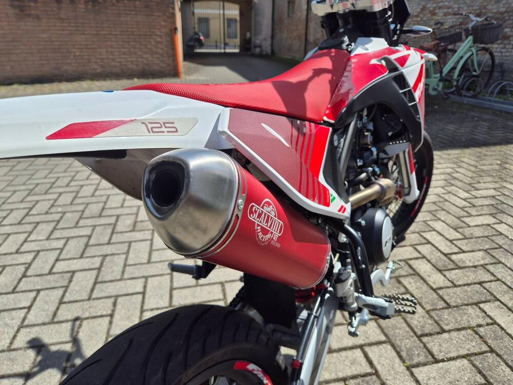 Fantic Motor XMF 125 Motard Performance 4T (2023 - 24) (5)