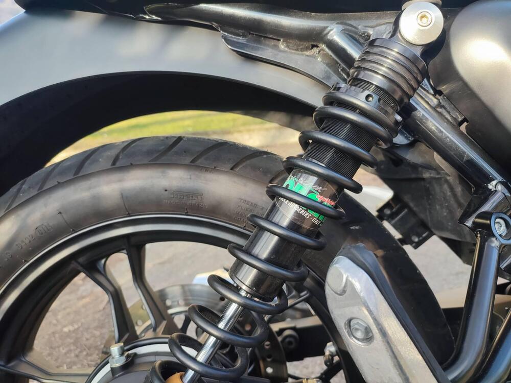 Moto Guzzi V7 Stone (2012 - 15) (4)