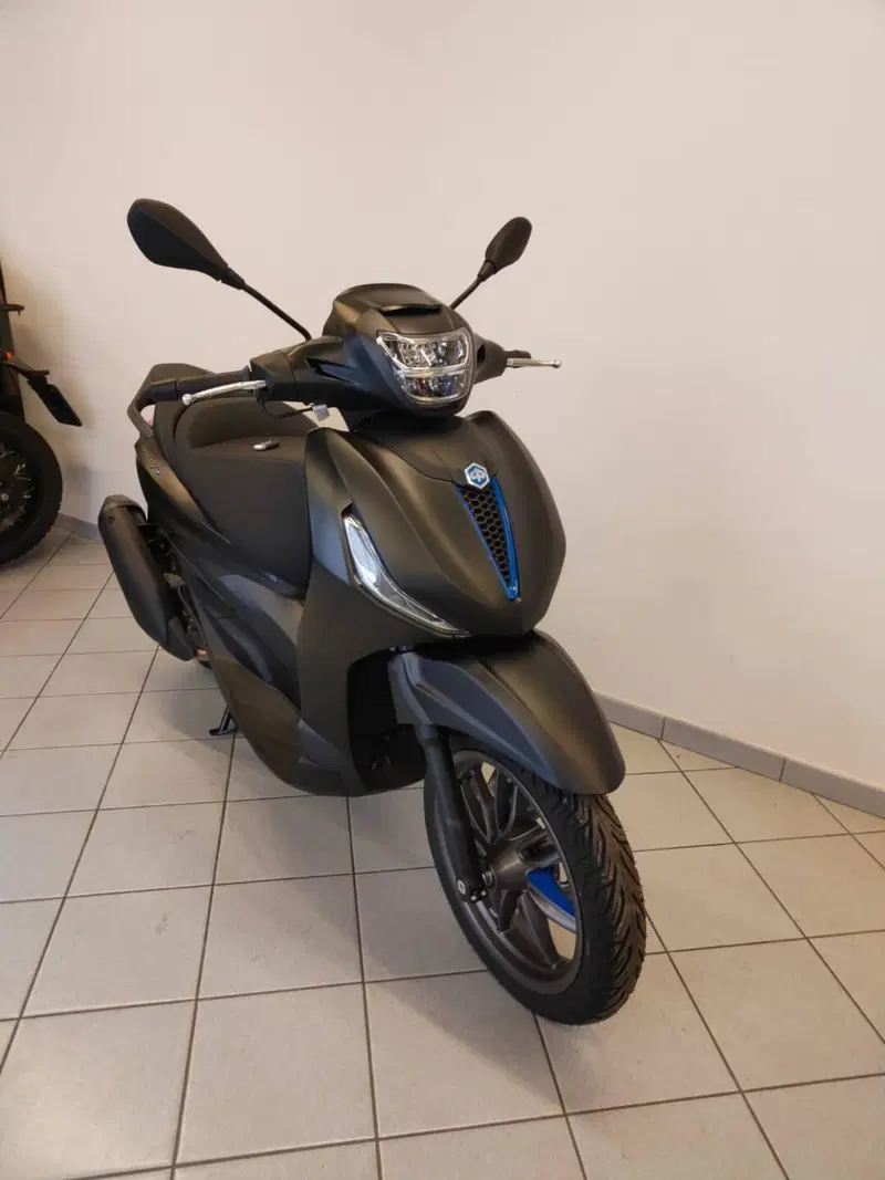 Piaggio Beverly 310 S (2025 - 26) (3)