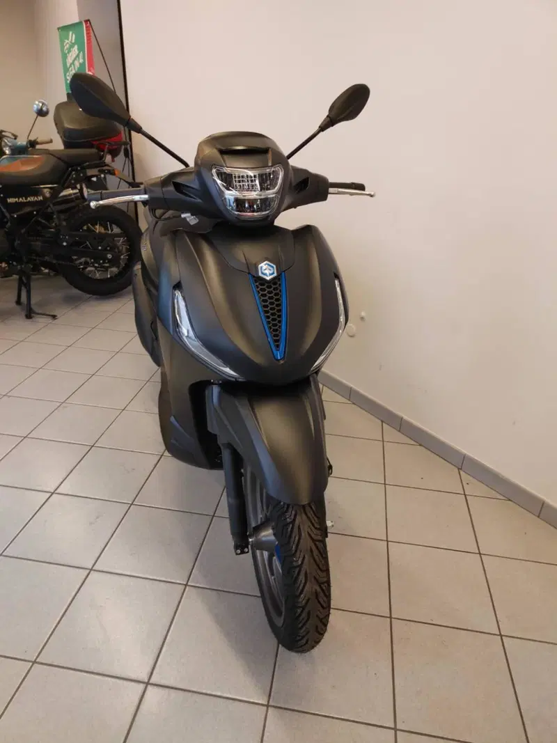 Piaggio Beverly 310 S (2025 - 26) (4)