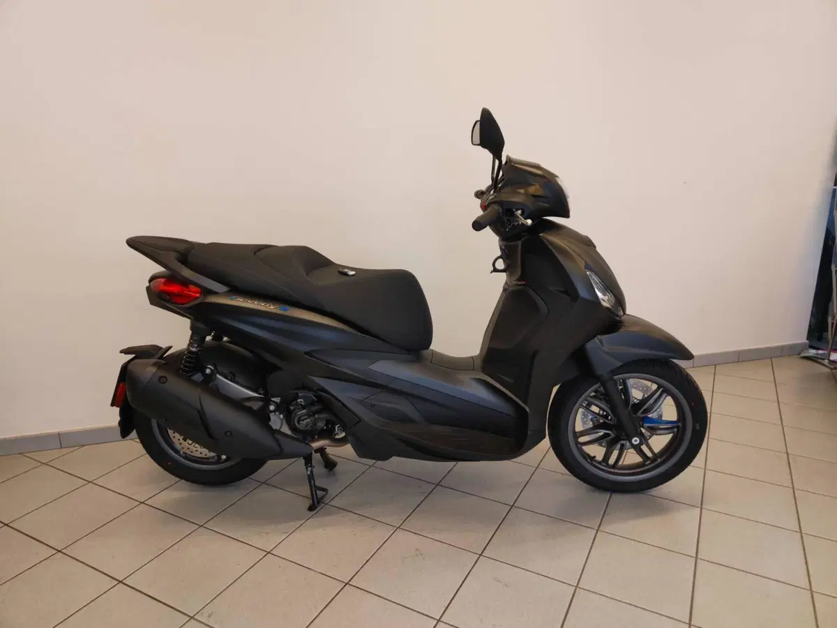Piaggio Beverly 310 S (2025 - 26) (9)