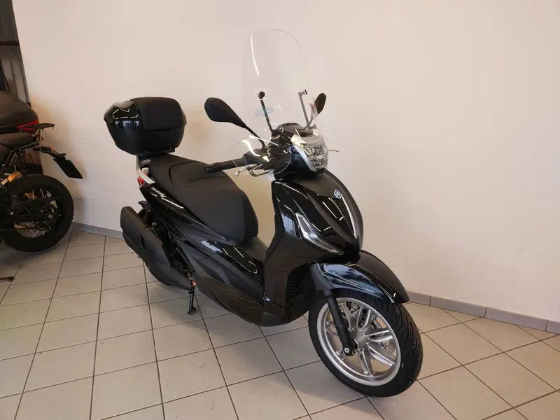 Piaggio Beverly 400 (2025 - 26)