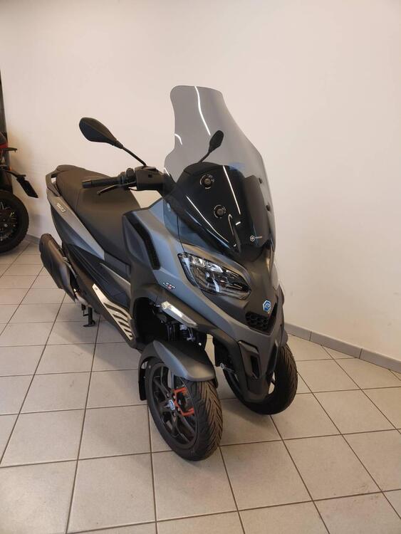 Piaggio MP3 530 Hpe Exclusive (2025) (3)