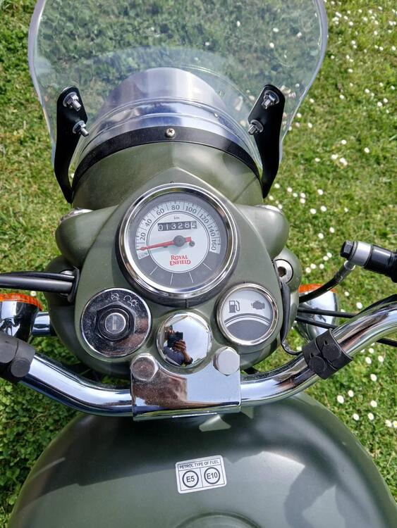 Royal Enfield Classic 500 EFI Battle Green (2017 - 20) (2)