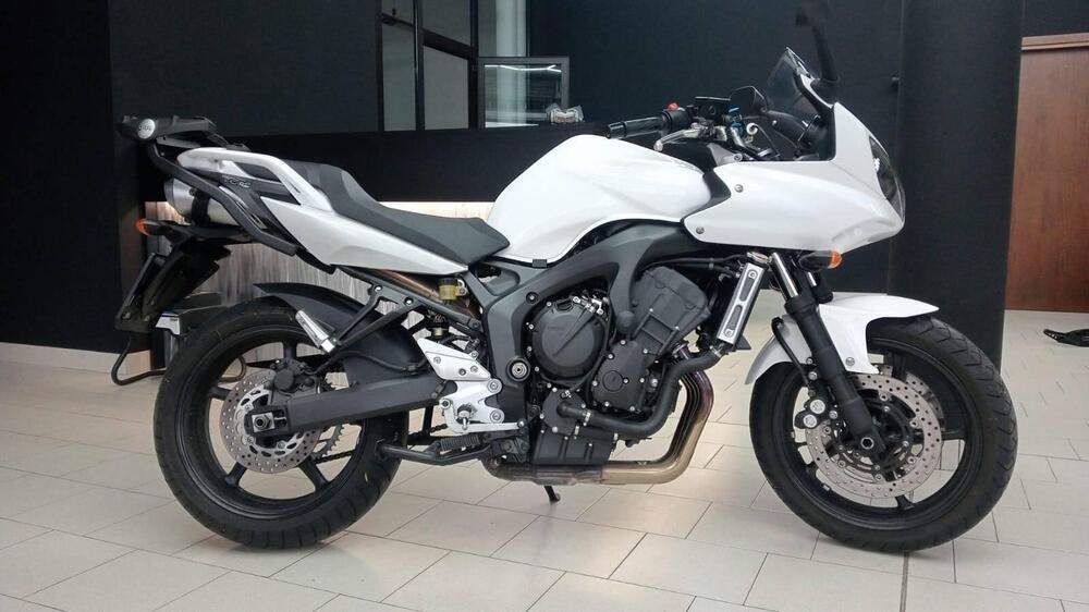 Yamaha FZ6 Fazer (2004 - 07) (4)