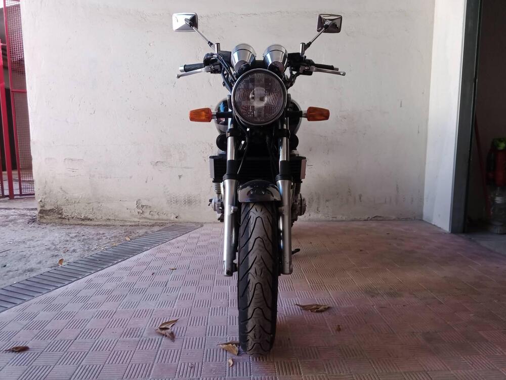 Yamaha XJR 1300 (2)