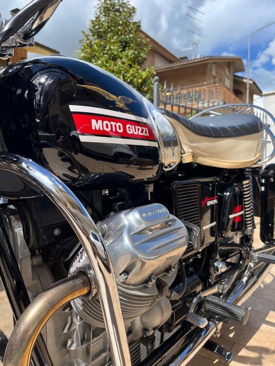 Moto Guzzi V 7 Special (2)