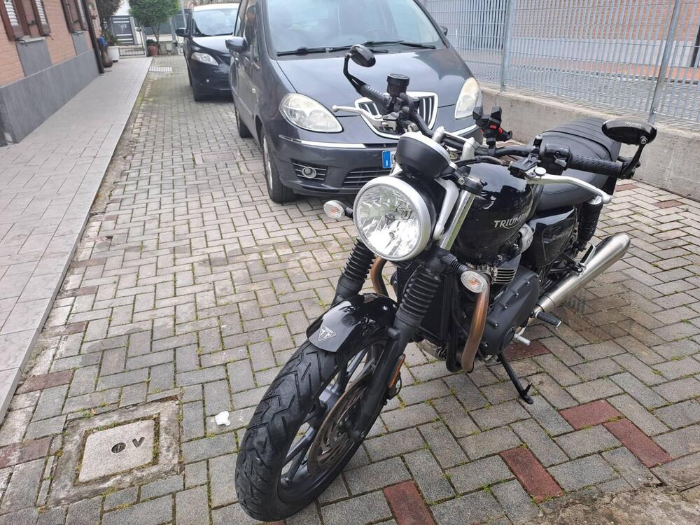 Triumph Street Twin 900 (2017 - 18) (3)