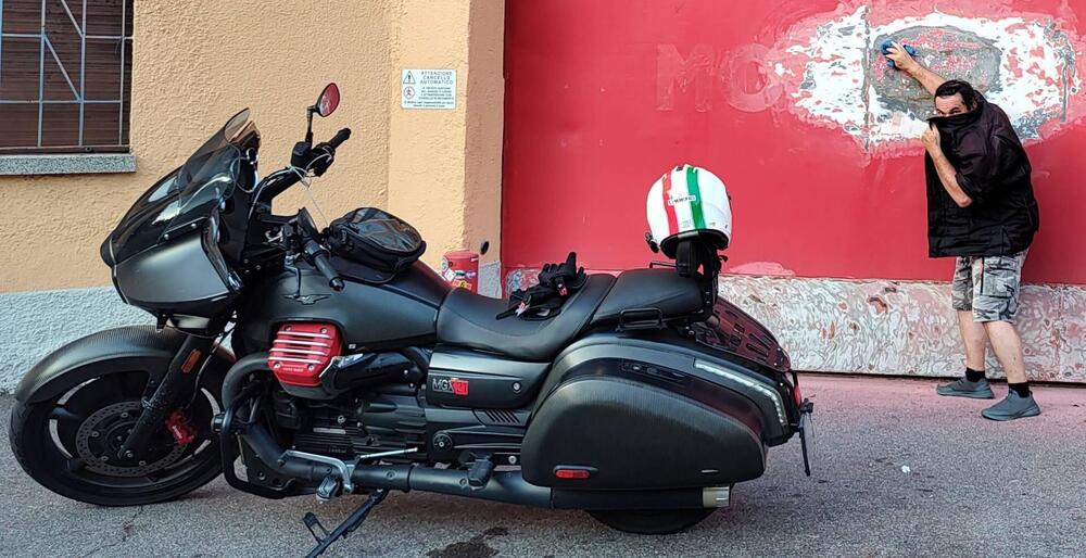 Moto Guzzi MGX 21 1400 (2016 - 20) (3)