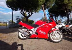 Honda vFR 750 F d'epoca