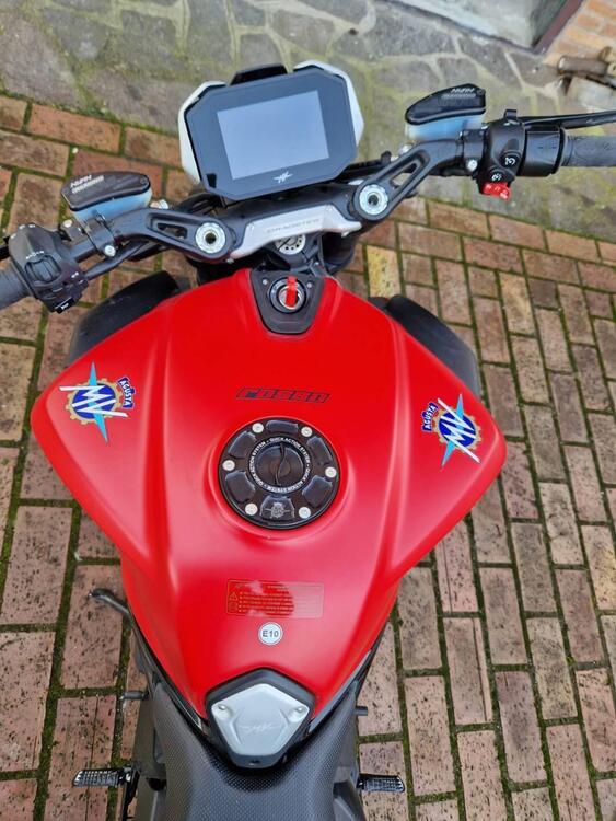 MV Agusta Dragster 800 Rosso (2021 - 23) (3)