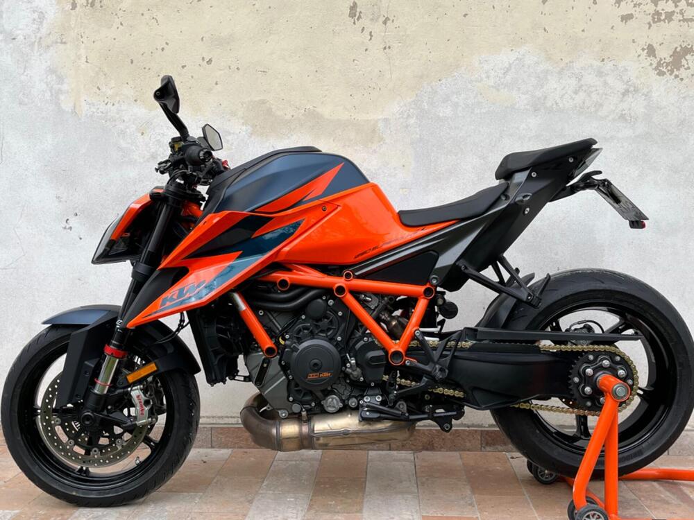 KTM 1290 Super Duke R (2021)