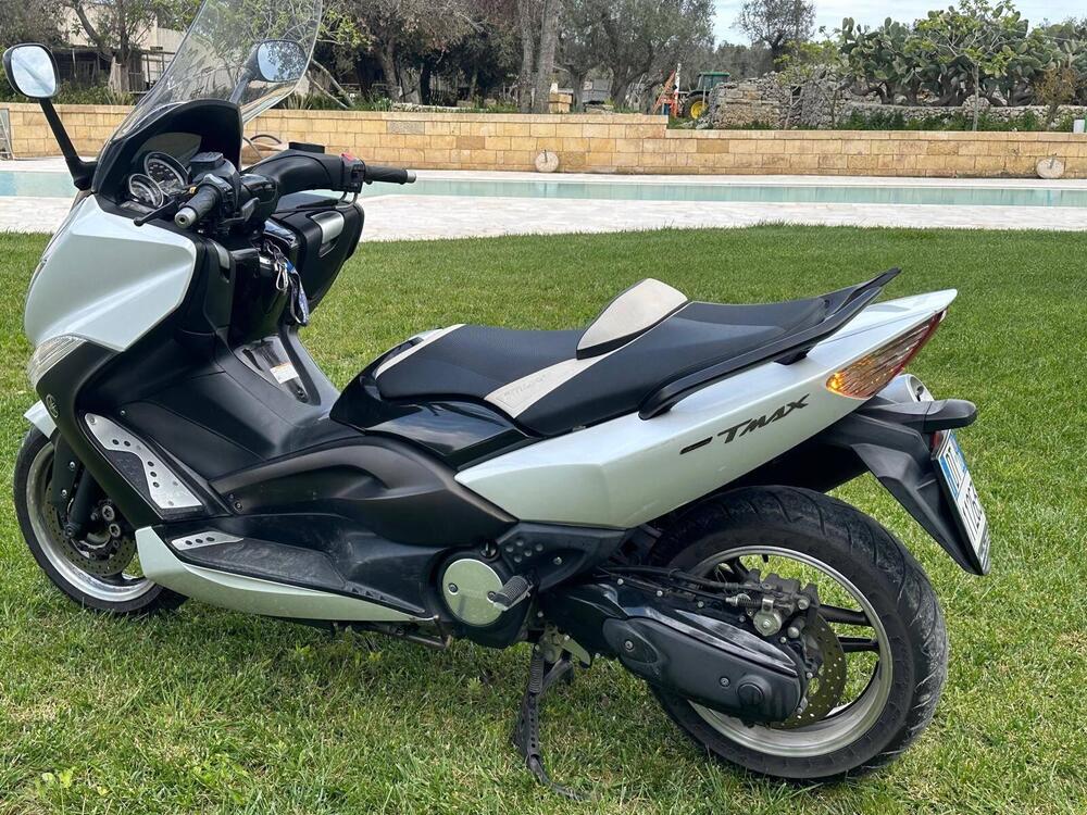 Yamaha T-Max 500 White Max (2010 - 11) (3)