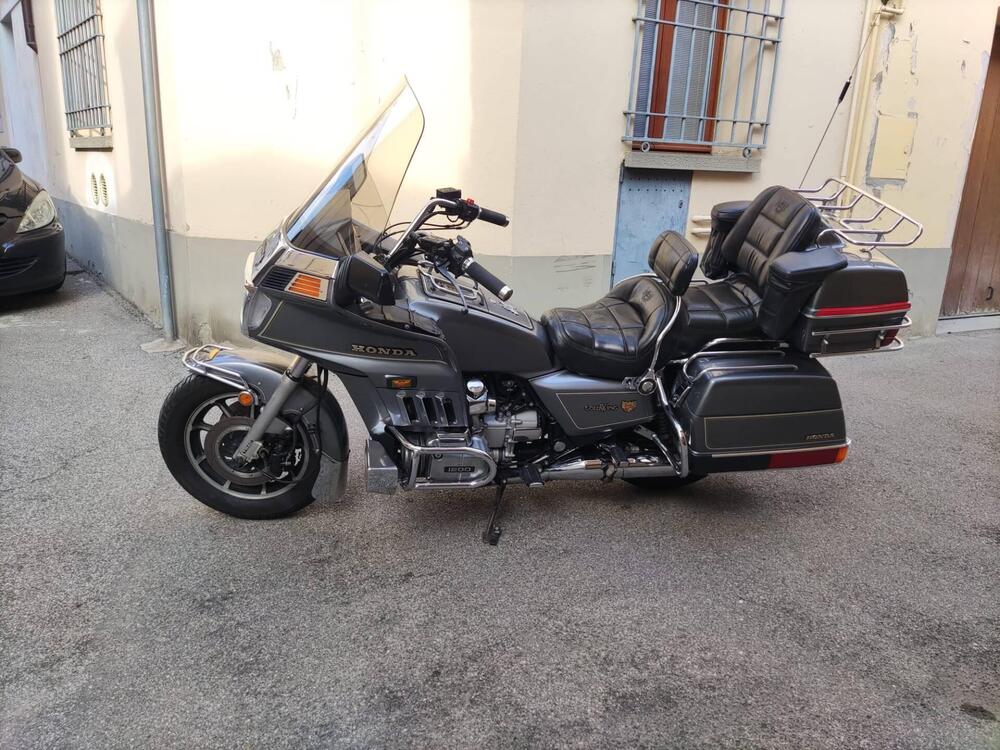 Honda GL 1200 Gold wing (2)