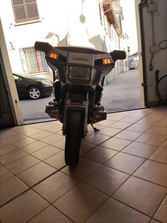 Honda GL 1200 Gold wing (4)