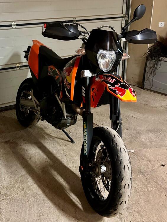 KTM 690 SMC (2008- 11) (2)