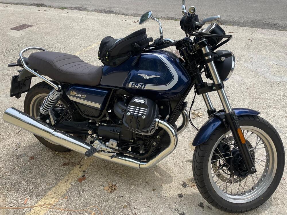 Moto Guzzi V7 Special (2021 - 24) (3)