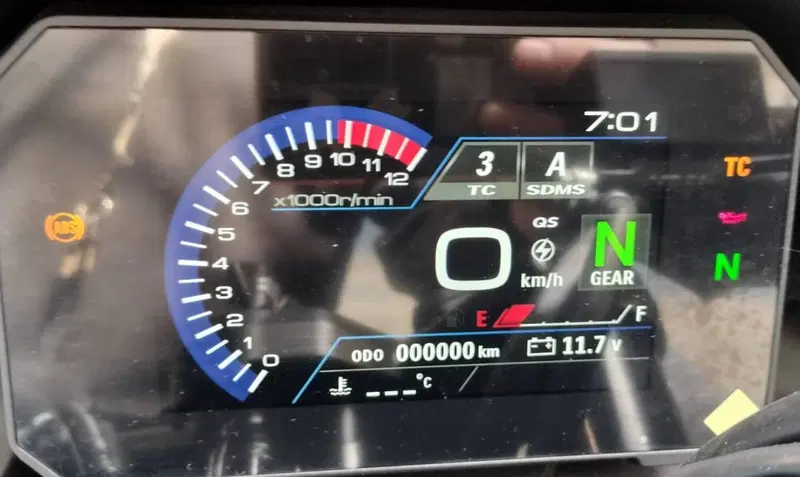 Suzuki GSX-8R (2024 - 26) (7)