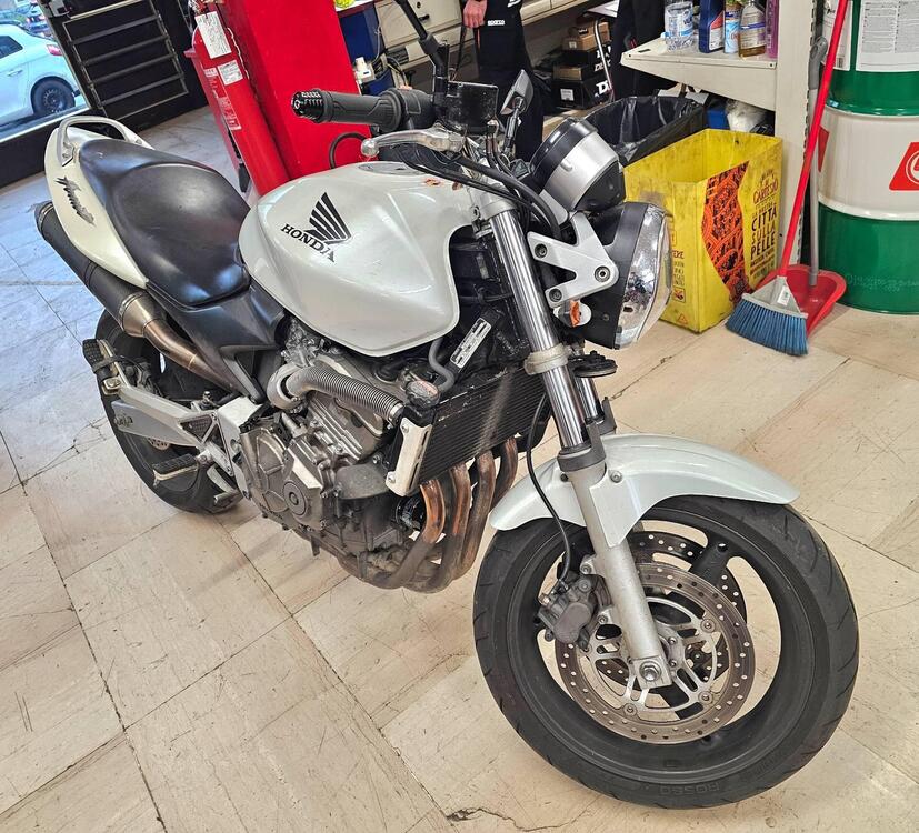 Honda Hornet 600 (2003 - 04) (4)