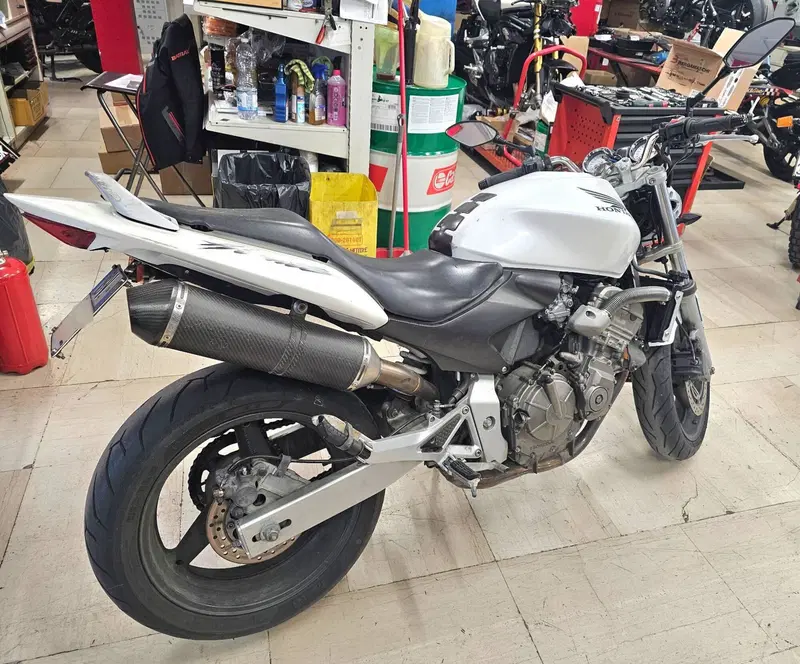 Honda Hornet 600 (2003 - 04) (6)