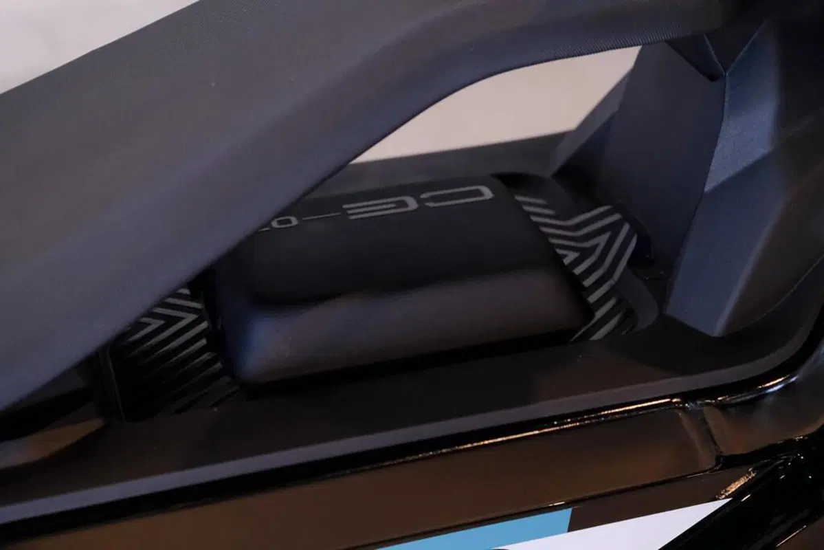 Bmw CE 02 AM (2024 - 26) (10)