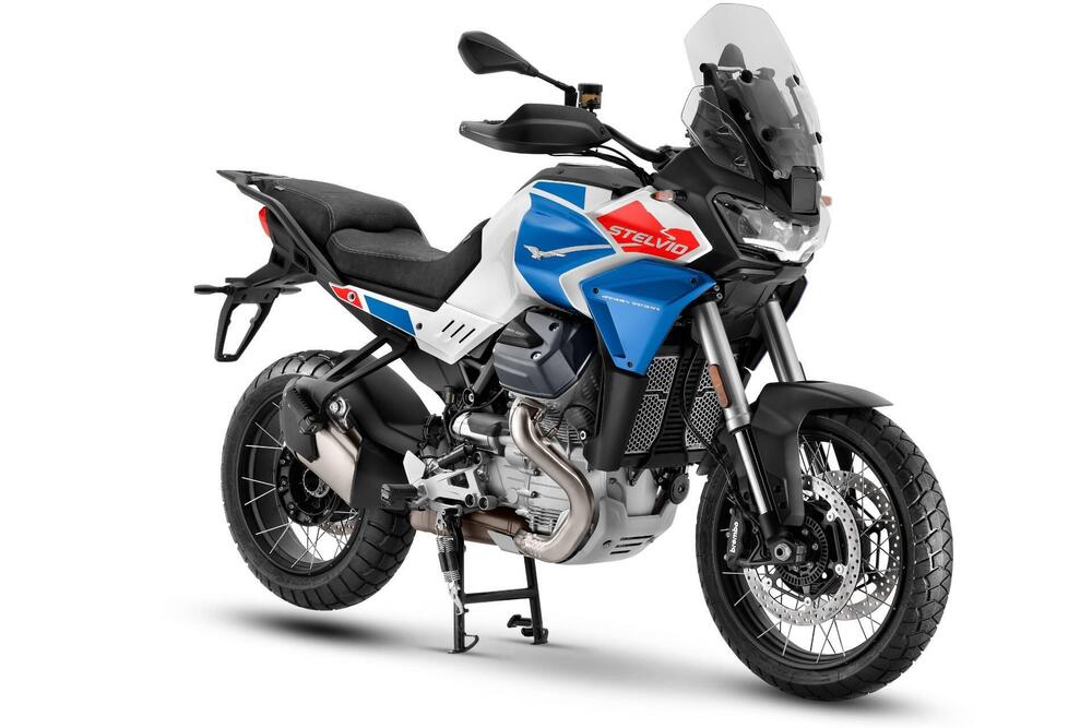 Moto Guzzi Stelvio Duecento Tributo (2025) (4)