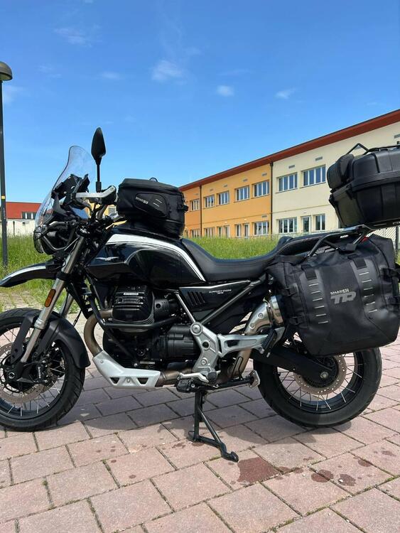Moto Guzzi V85 TT Guardia d'Onore (2022 - 23) (4)