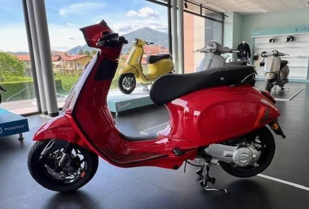 Vespa Sprint 50 (2021 - 24) (2)