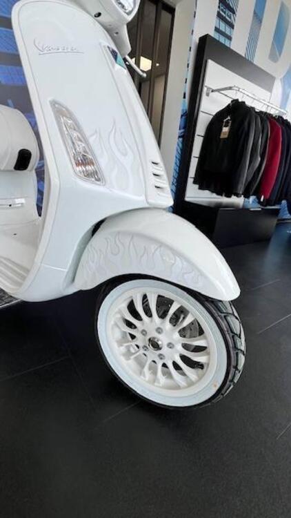 Vespa Sprint 125 Justin Bieber (2022 - 24) (3)
