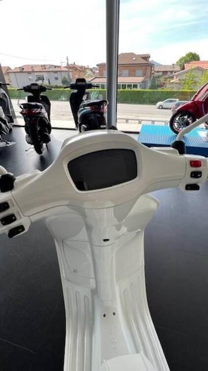 Vespa Sprint 125 Justin Bieber (2022 - 24) (5)