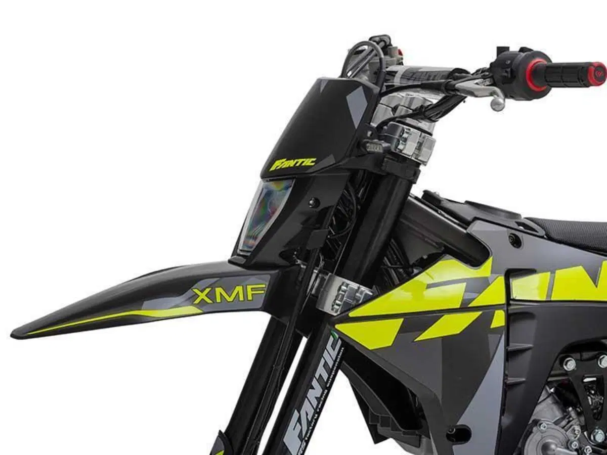 Fantic Motor XMF 125 Motard Performance 4t (2021 - 22) (5)
