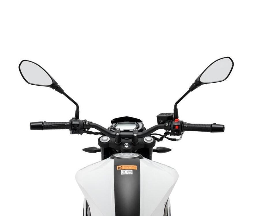 Benelli BN 125 (2021 - 25) (3)