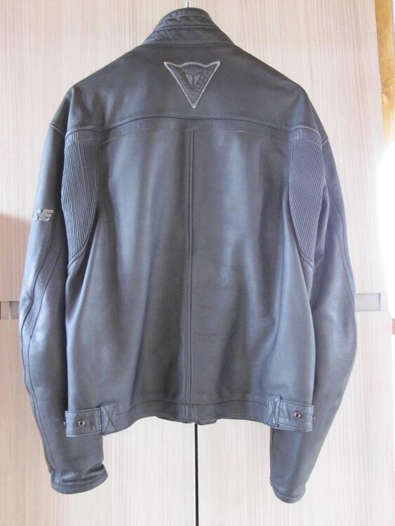 Giacca in pelle Dainese NERA Taglia 52 (2)