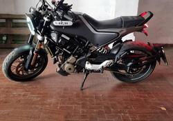Husqvarna Svartpilen 401 (2020) usata