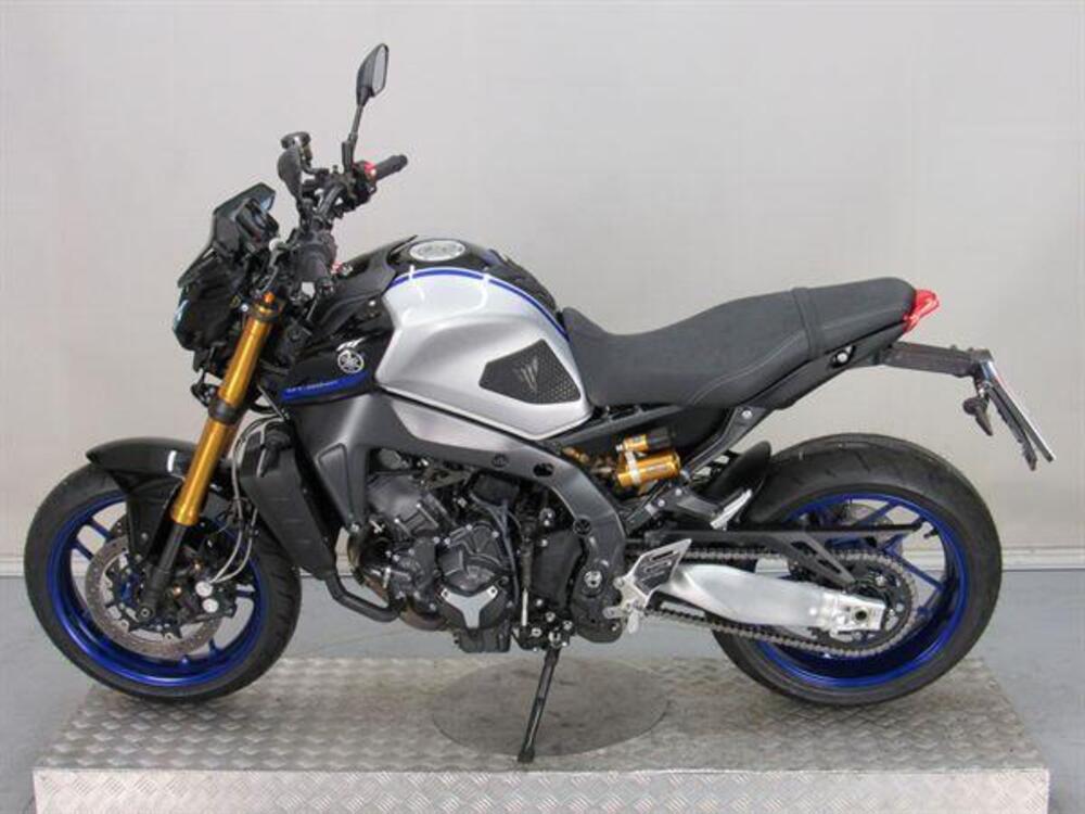 Yamaha MT-09 SP (2021 - 23) (4)