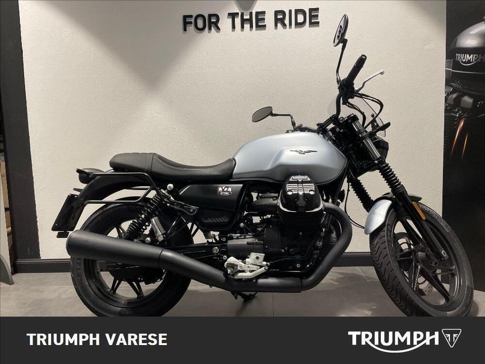 Moto Guzzi V7 Stone (2021 - 24)