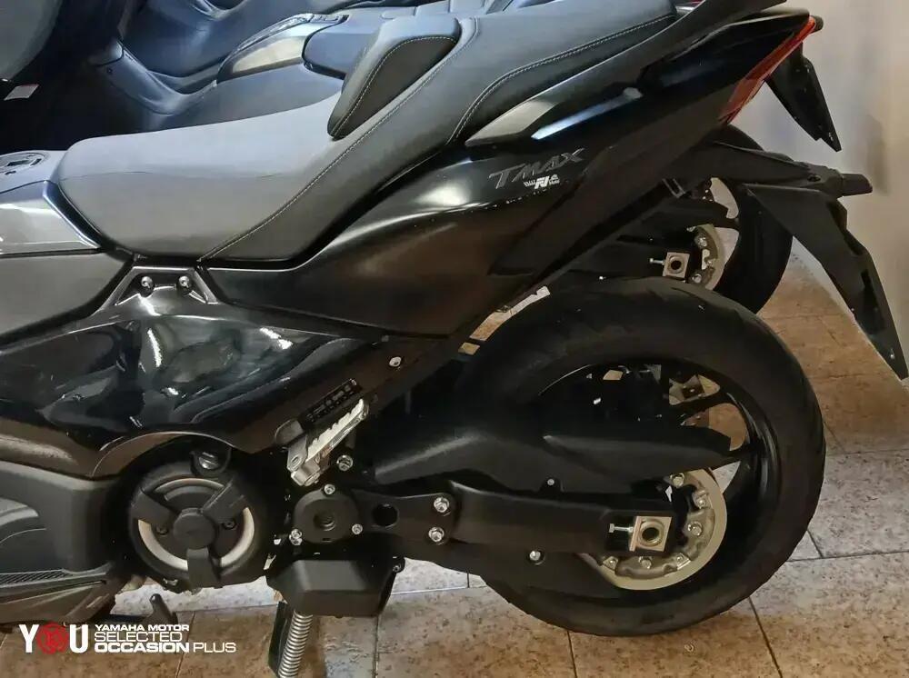 Yamaha T-Max 560 Tech Max (2022 - 24) (5)