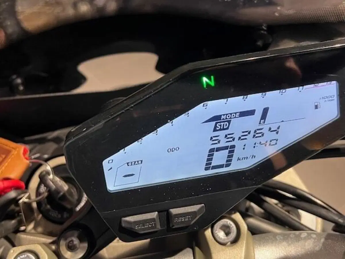 Yamaha MT-09 (2013 - 15) (3)