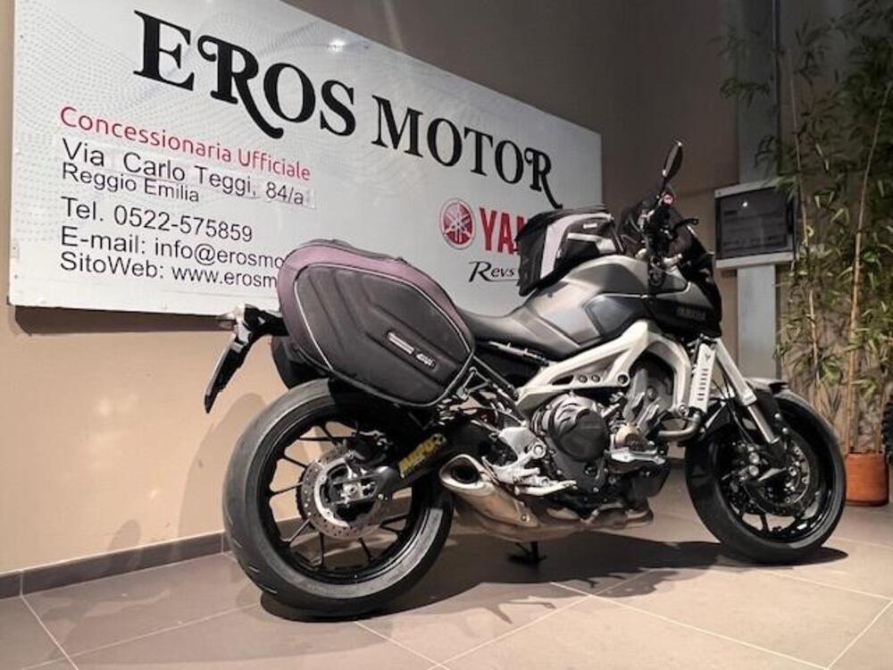 Yamaha MT-09 (2013 - 15) (4)