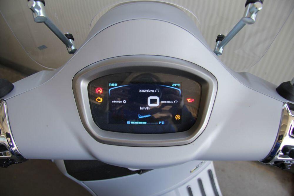 Piaggio Vespa 125 Primavera (5)