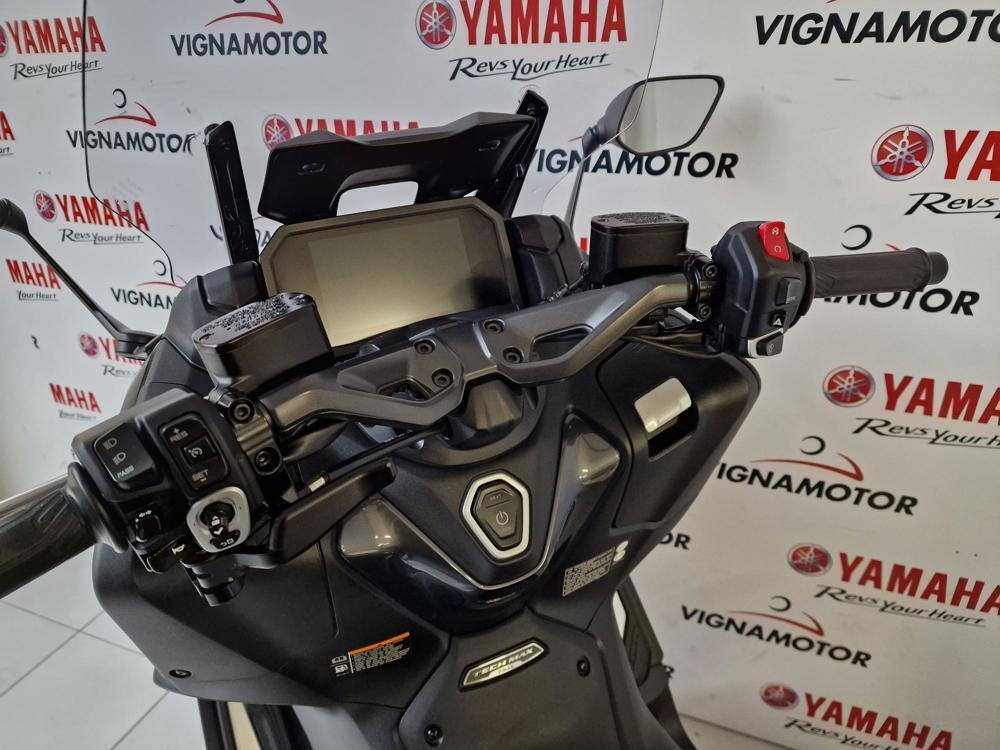 Yamaha T-Max 560 Tech Max (2022 - 24) (3)