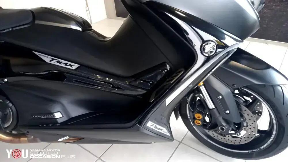 Yamaha T-Max 560 Tech Max (2020) (5)