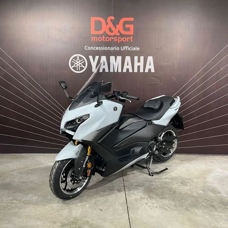 Yamaha T-Max 560 (2025 - 26) (3)