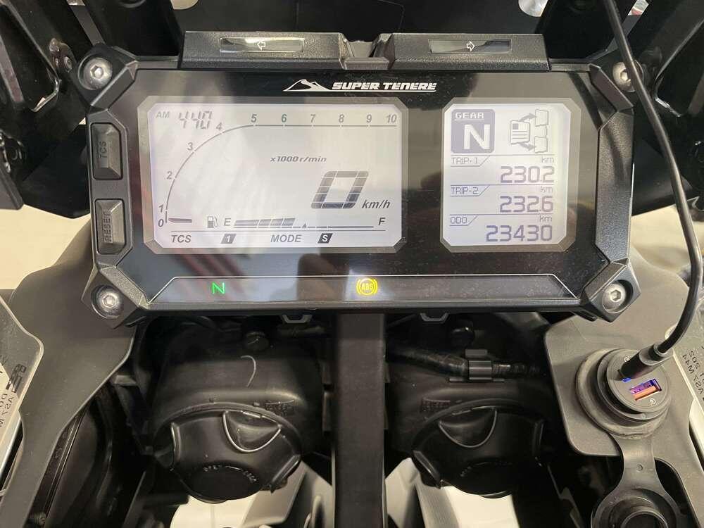 Yamaha XT1200Z Super Ténéré Worldcrosser (2015 - 16) (2)