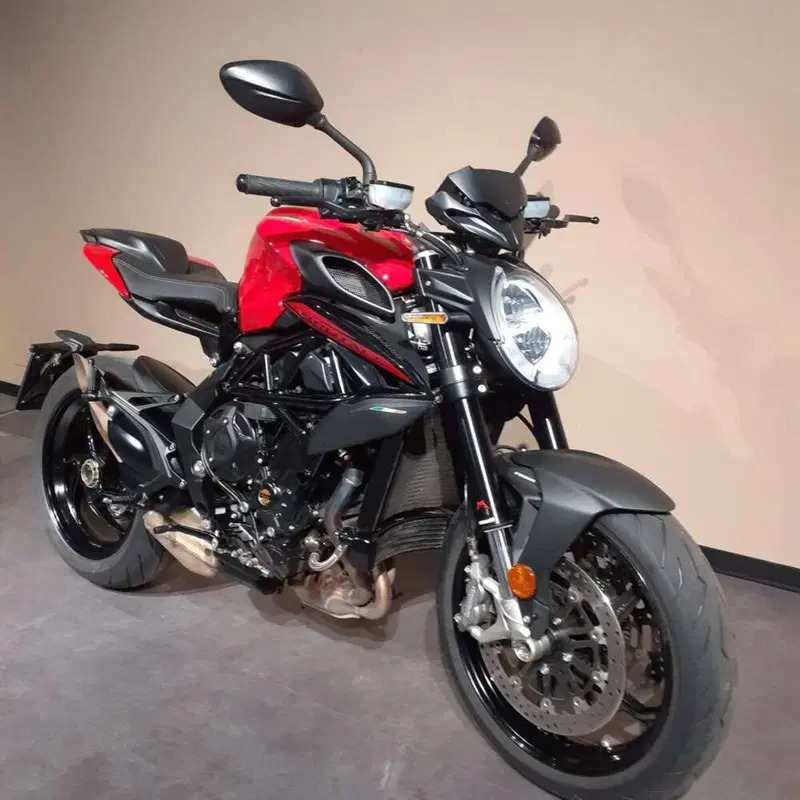 MV Agusta Brutale 800 Rosso (2021 - 23) (4)