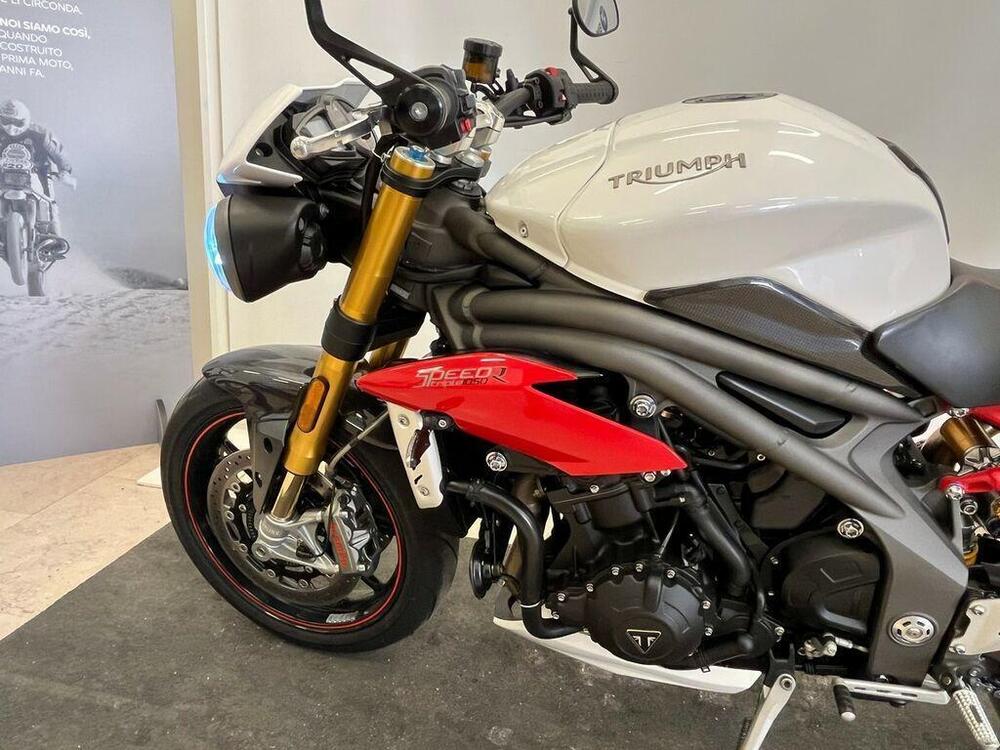 Triumph Speed Triple 1050 R ABS (2016 - 17) (4)