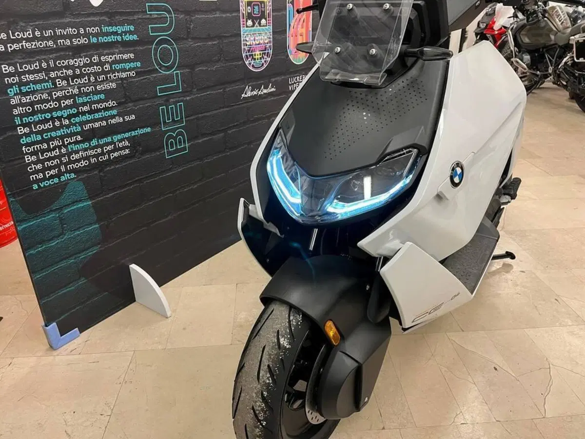 Bmw CE 04 (2021 - 25) (2)